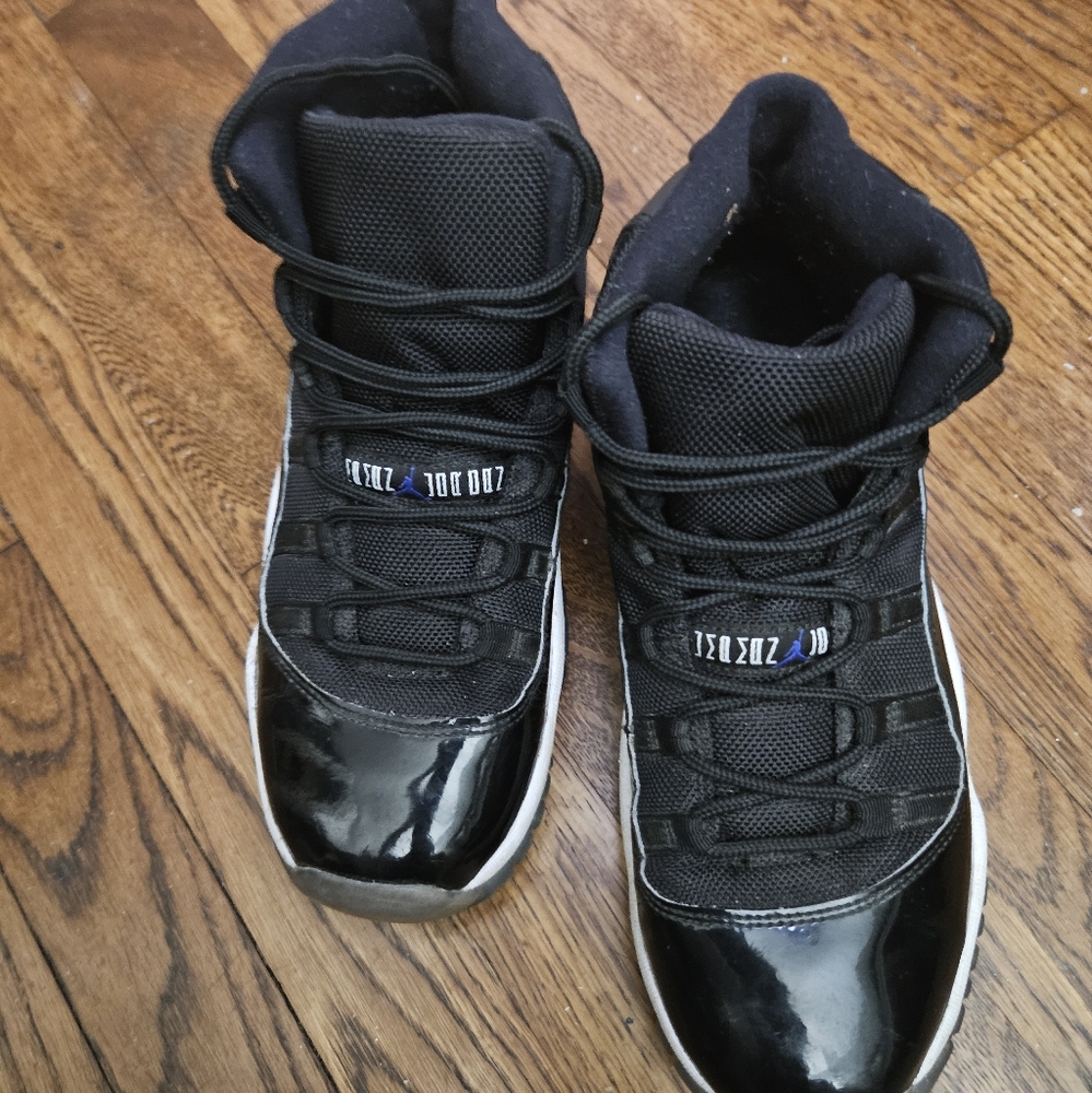 Jordan 11 Retro Space Jam Basketball Sneaker 6.5Y
